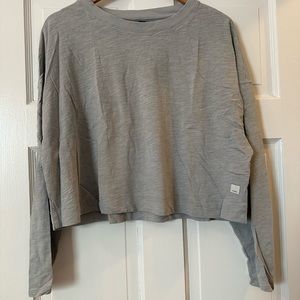 Vuori long sleeve crop shirt